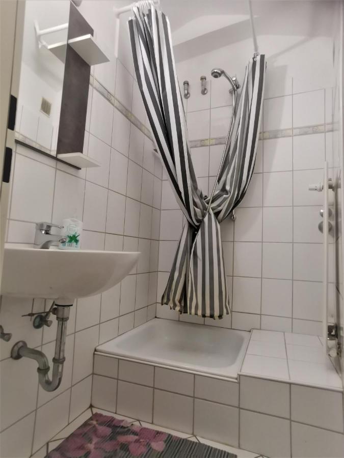Hotel-Pension Zum Hirsch Hattersheim am Main Buitenkant foto